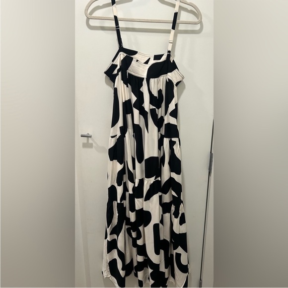 Gorgeous Anthro ATL ruffled, tiered,  swing dress. Flowy & has POCKETS 😍 - Picture 2 of 2